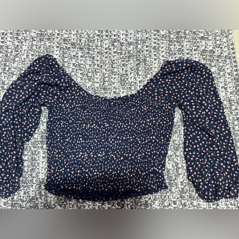 American Eagle floral blouse shirt